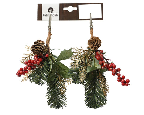 Stecker indoor weihnachtsgirlande mit künstlichen grünen tannennadeln roten beeren und braunen zapfen
