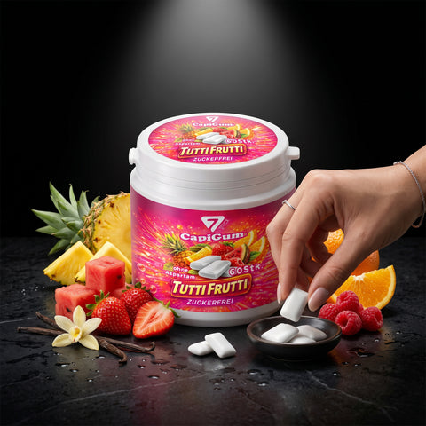 Ein lebendiges rosa weißes zylindrisches gefäß capi gum tutti frutti zuckerfreier kaugummi mit tropischer fruchtabbildung