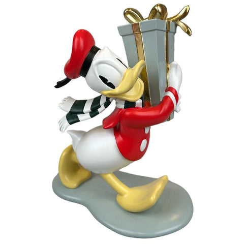 3D Seasonal Statue Donald