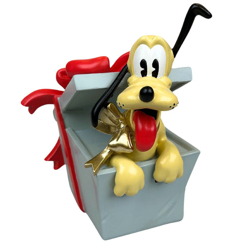 3D Seasonal Statue Pluto