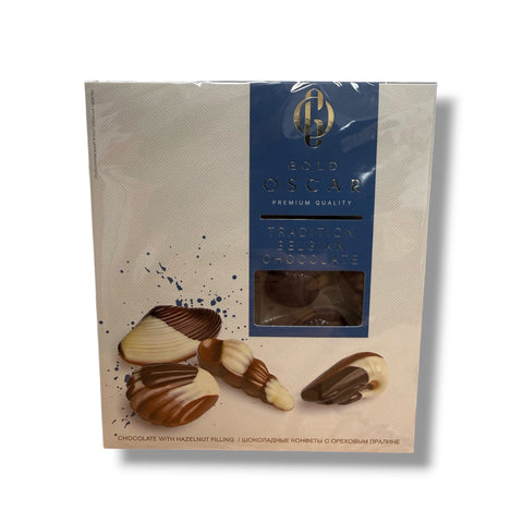 Weiße und blaue verpackung gold oscar premium belgische schokolade mit muschelförmigen milch- und dunkelschokoladen 250 g