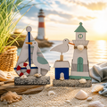 Holz figuren leuchtturm boot mit segelboot in weiß und türkis, möwe auf blauem haus und grün weißem leuchtturm aus holz