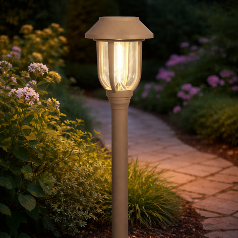 Beige solar betriebene pathway leuchte mit transluzentem glas lantern und strukturierter kunststoffgehäuse sandfarben