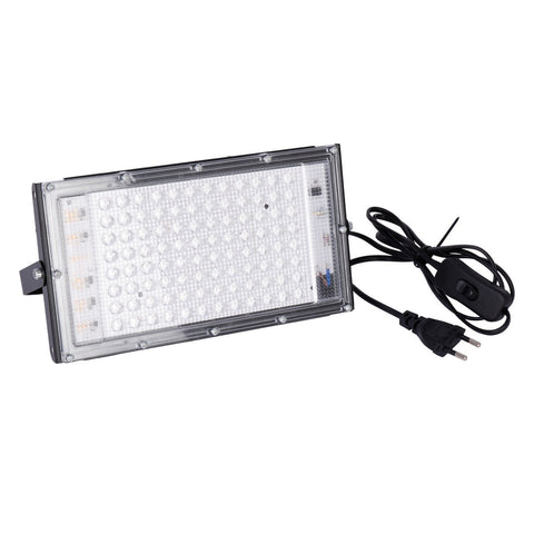Rechteckiger schwarzer led-fluter uv-schwarzlicht 96 leds 24 cm mit klarem schutzglas und integriertem netzkabel samt schalter
