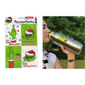 Silberne edelstahl wasserflasche mit gelbem schraubdeckel und grinch weihnachtsetikett aus flaschenetiketten 4er set