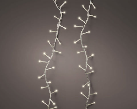 Weiße led stringlichter mit filigranem, verdrehtem drahtdesign für outdoor sparkle effektbeleuchtung