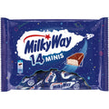 Milky way minis 227g schokoladenriegel packung mit dunkelblauem weltraumdesign sternen planeten und raketen