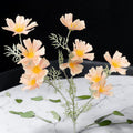 Branch chrysanthemum künstliche lachs farbende cosmos blumen mit gelben mitte und silbrig grünen stielen 90x40x15cm