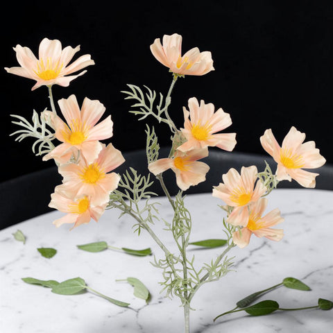 Branch chrysanthemum künstliche lachs farbende cosmos blumen mit gelben mitte und silbrig grünen stielen 90x40x15cm