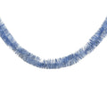 Lametta girlande pet in schimmerndem blau metallischem tinsel mit festlicher, fransiger struktur