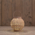 Solar laterne metall 18x19cm sand mit warmem licht und floralen auschnitten im kugelförmigen design