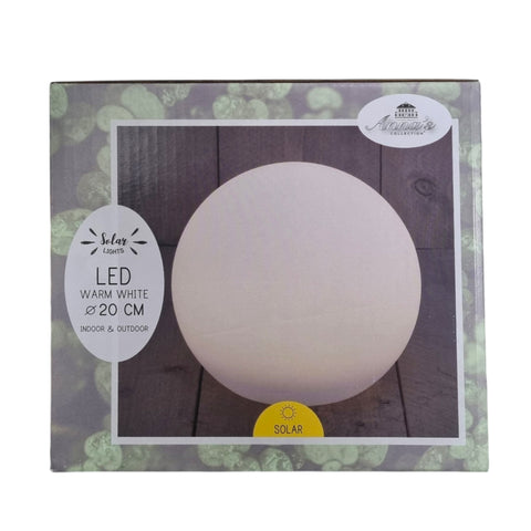Eine matte weiße kugelförmige led-solarlampe solar kugel weiß led warmweiß mit 20 cm durchmesser und warmweißem licht