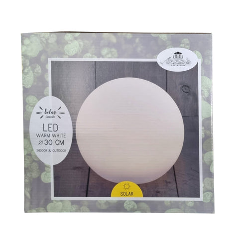Runde matte weiße solar-led kugel mit warmweißem licht und 30 cm durchmesser solar kugel weiß led warmweiß