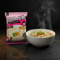Jubjub instant reisnudeln chicken 70 g in pinker verpackung mit cartoonfigur und kochfertig anzeige
