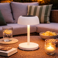 Weiße led tischlampe solar usb mit schlankem, minimalistischen design und glattem matt finish