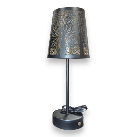 Schwarze metall tischlampe led dekolicht kisu touch mit konischem schirm und filigranen astausschnitten