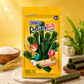 Gelbe seleco verpackung von seetang geröstet 24-28 g mit grünem gerolltem algen snack und reiscracker stücken