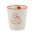 Cremefarbene keramik tasse disney minnie liebe 8 cm mit rotem rand und minnie mouse linienzeichnung