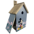 Graues vogelhaus mickey 30 cm aus holz mit mickey mouse motiv und rosa blumen, lichtes schrägdach