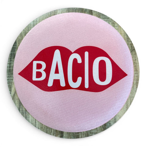 Pink runder dekorativer platte 19,5 cm mit rotem lippenmotiv und weißem bacio text