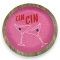 Dekorative platte 14,5 cm pink runder coaster mit cin cin rotem glitzerschriftzug und weißen martinigläsern im rustikalen holzrahmen