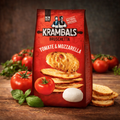 Rote tasche mit krambals tomato mozzarella bruschetta snacks in 70 g mit auffälligem design und frischen zutaten