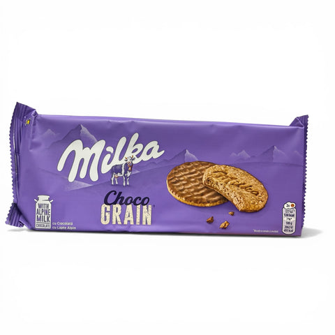 Milka choco grain 126 g schokoladenriegel in lila mit kuhlogo und goldbraunen knusprigen keksen auf der verpackung