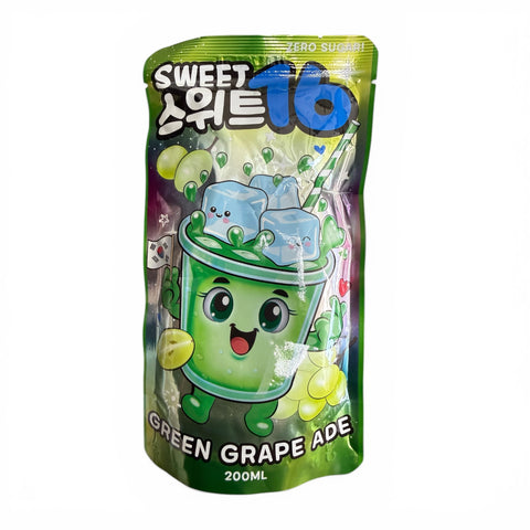 Grüner traubengeschmack erfrischungsgetränk sweet16 200 ml in glänzendem beutel mit cartoon-figur-design