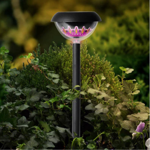 Schwarze solar-gartenlampe mit klarer glaskuppel und pink-gelbem floralem 360° muster