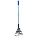 Schwarze metallrechen mit blauem griff und hell gemustertem griffbereich disney rechen spidey 85 cm