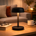 Schwarze led-tischlampe solar usb mit matter oberfläche und modernem design für den tischgebrauch