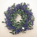 Blattkranz mit blauen beeren 50cm aus künstlichen grünen blättern und tiefblauen beeren als dekoration