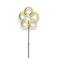 Goldene neonblumenförmige outdoor-gartenleuchte mit schlankem schwarzem stiel für gartenbeleuchtung