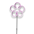 Ein leuchtendes rosa neonblumenschild mit schlankem stiel für den außenbereich gartenstab