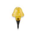 Gelbe pilz solar-lampe mit weißen punkten und schwarzem spieß aus kunststoff für den garten