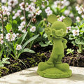 Grüne matte garten statue 3d flock mickey mouse mit erhobener hand im peace zeichen gesture